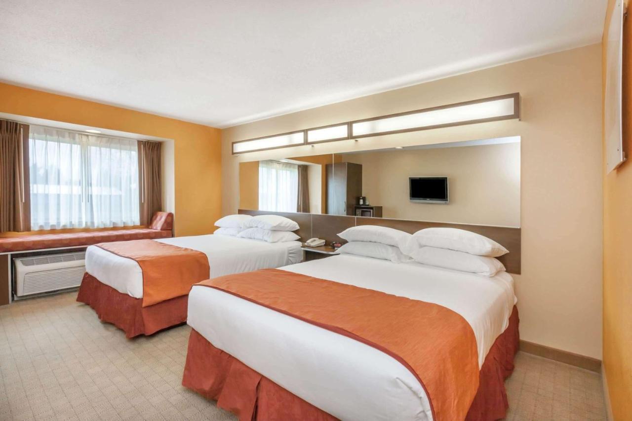 Microtel Inn & Suites By Wyndham فيرونا المظهر الخارجي الصورة